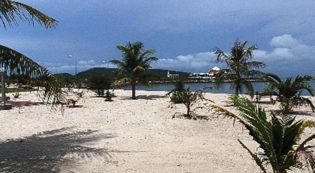 Senari Bay Resort Pantai Cenang  Bagian luar foto